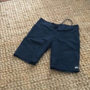 Men’s board shorts